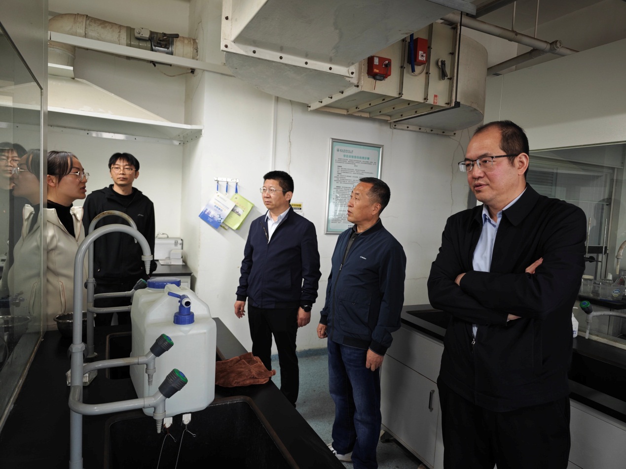 说明: D:\微信\WeChat Files\wxid_g2ivj4qbk1g322\FileStorage\Temp\fd7bb8e9d787bb6781a258cbd8502c0.jpg